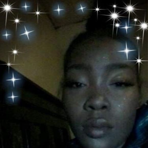 Meet your Posher, Candice - Picture 1 of 1